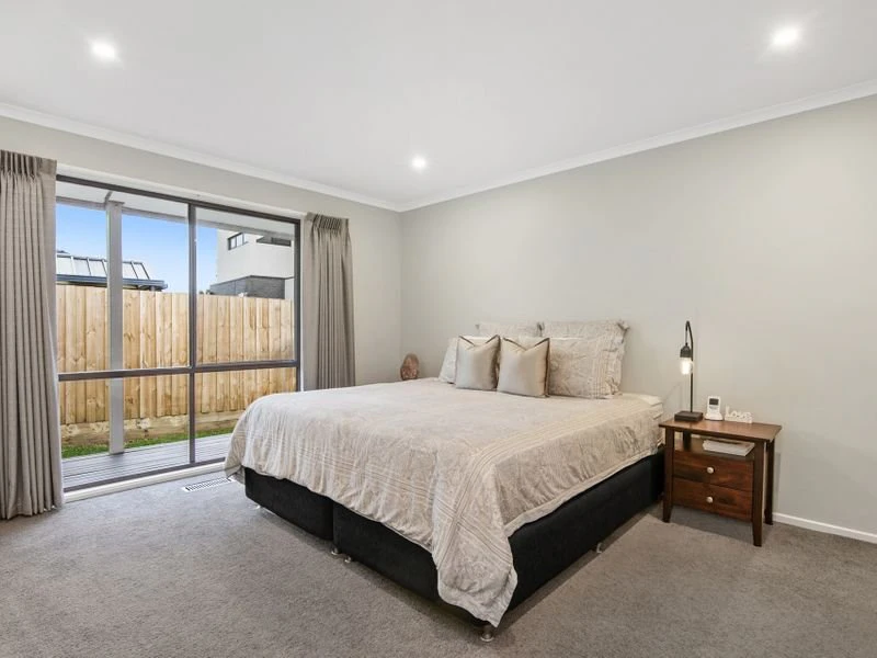 28 Hakea Drive, Mount Martha, VIC