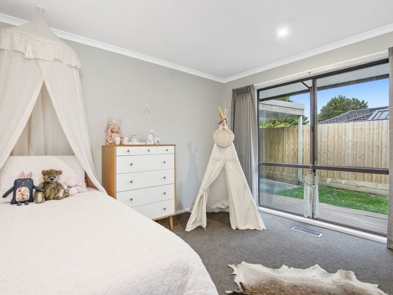 28 Hakea Drive, Mount Martha, VIC