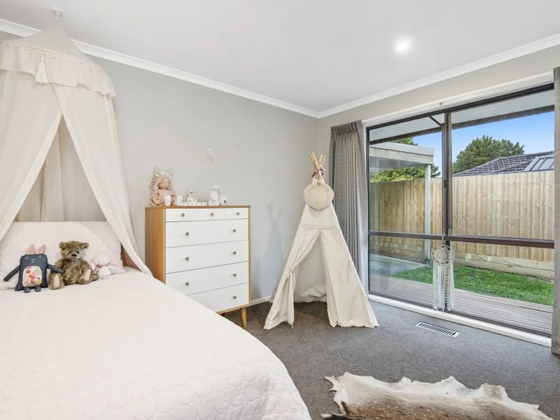 28 Hakea Drive, Mount Martha, VIC