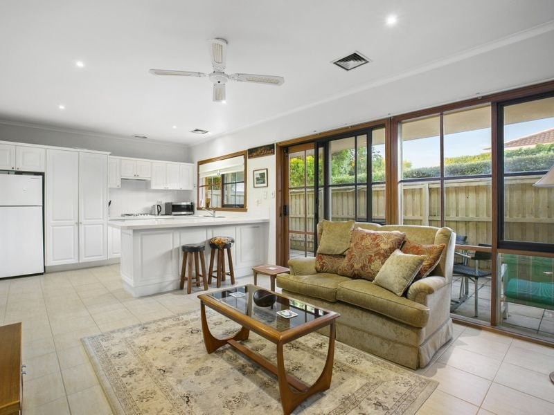 1/82 Herbert Street, Mornington, VIC