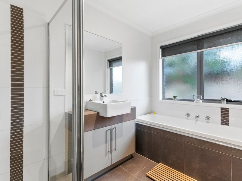 22 Marquis Avenue, Mornington, VIC