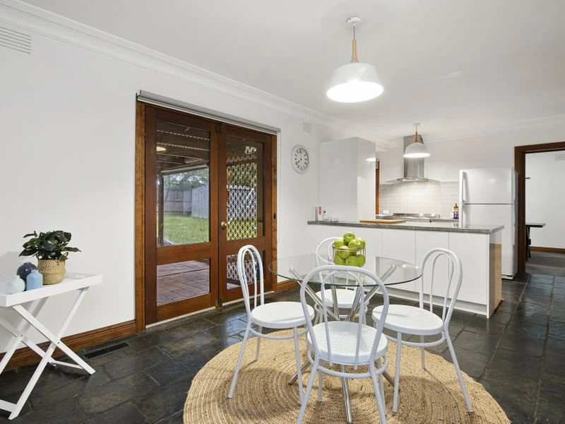 16 Moorooduc Highway, Frankston South, VIC