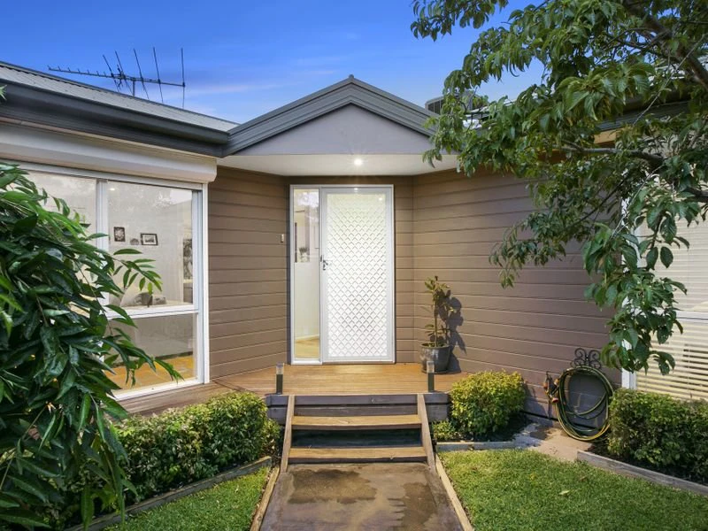 2A Scott Street, Mornington, VIC