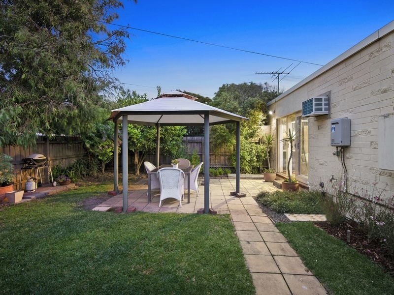 1/6 Tasma Lane, Mornington, VIC