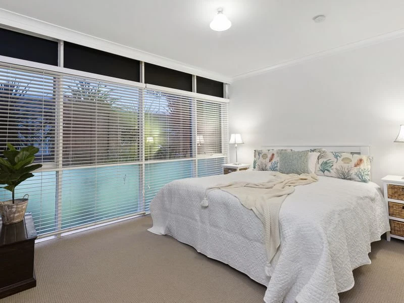 1/6 Tasma Lane, Mornington, VIC