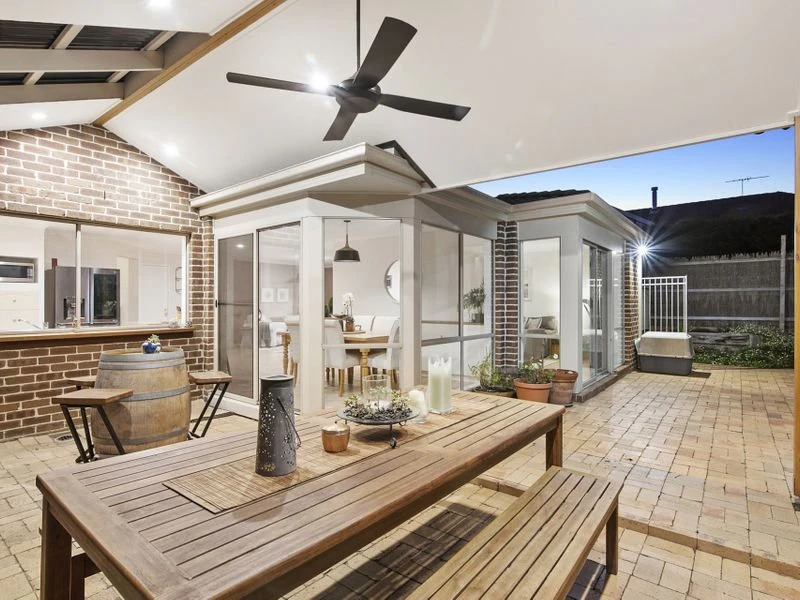 15 Barriedale Grove, Frankston South, VIC