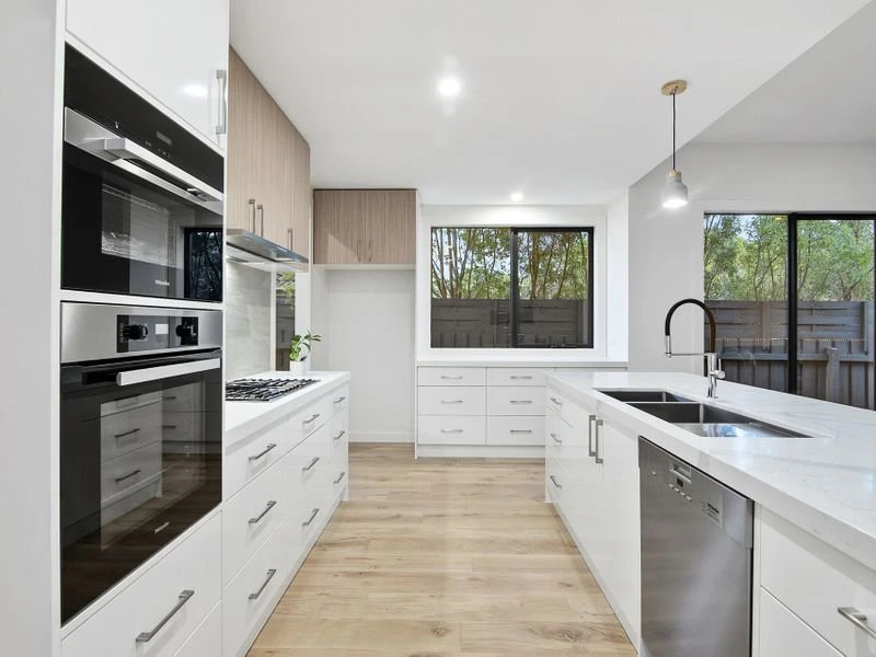 4A Dava Drive, Mornington, VIC