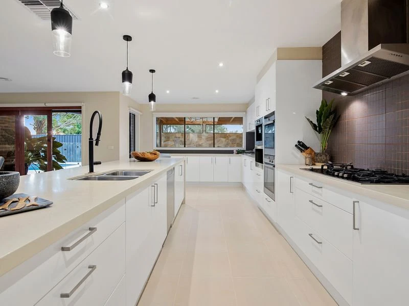 2 Serenity Way, Mornington, VIC
