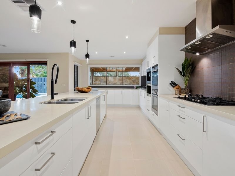 2 Serenity Way, Mornington, VIC