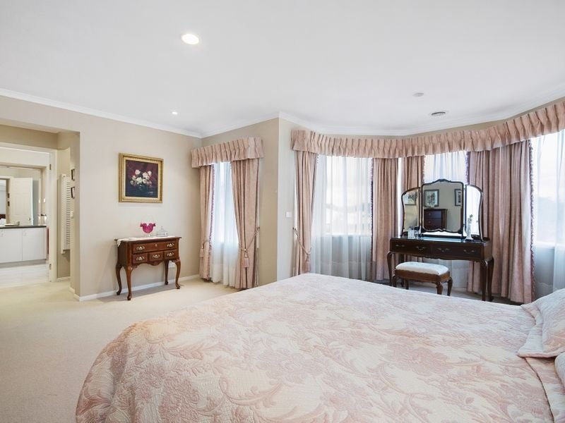 11 Balcombe Drive, Mount Martha, VIC