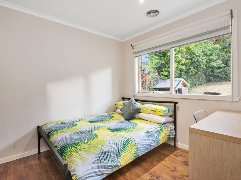 20 St Ives Grove, Mount Martha, VIC