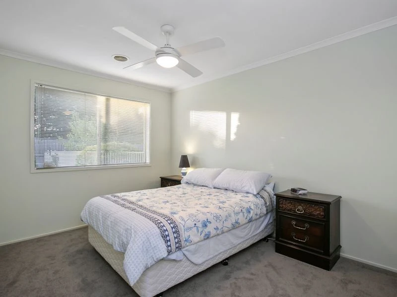 13 Emarald Close, Mornington, VIC