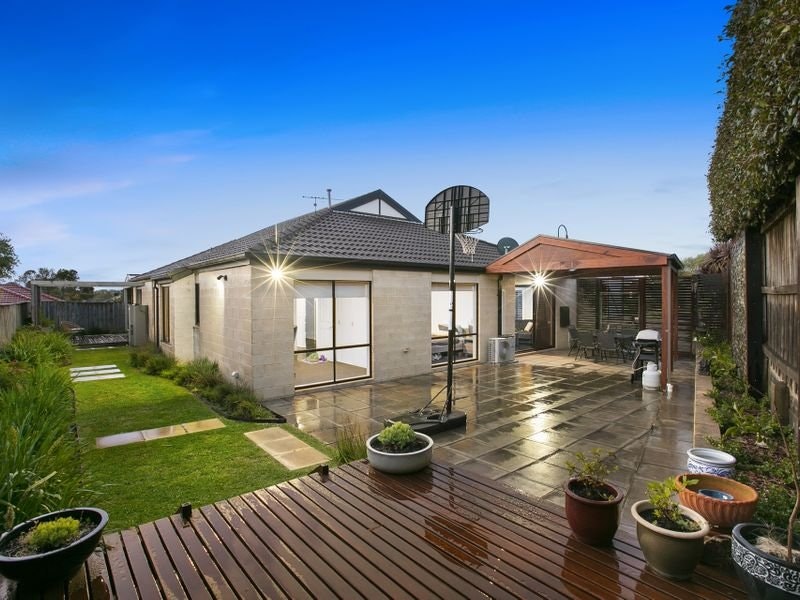 13 Whitsunday Court, Mount Martha, VIC