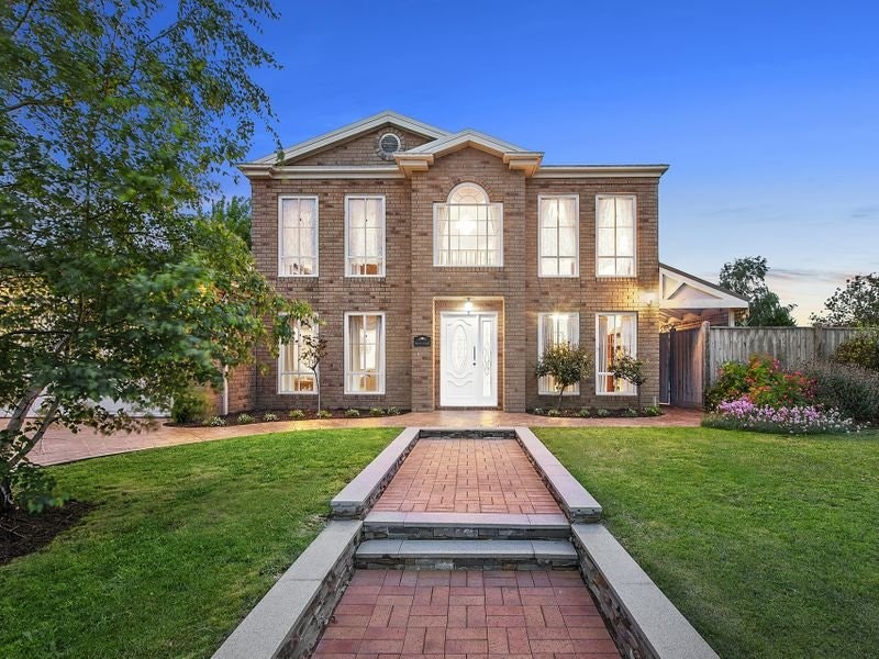 11 Balcombe Drive, Mount Martha, VIC