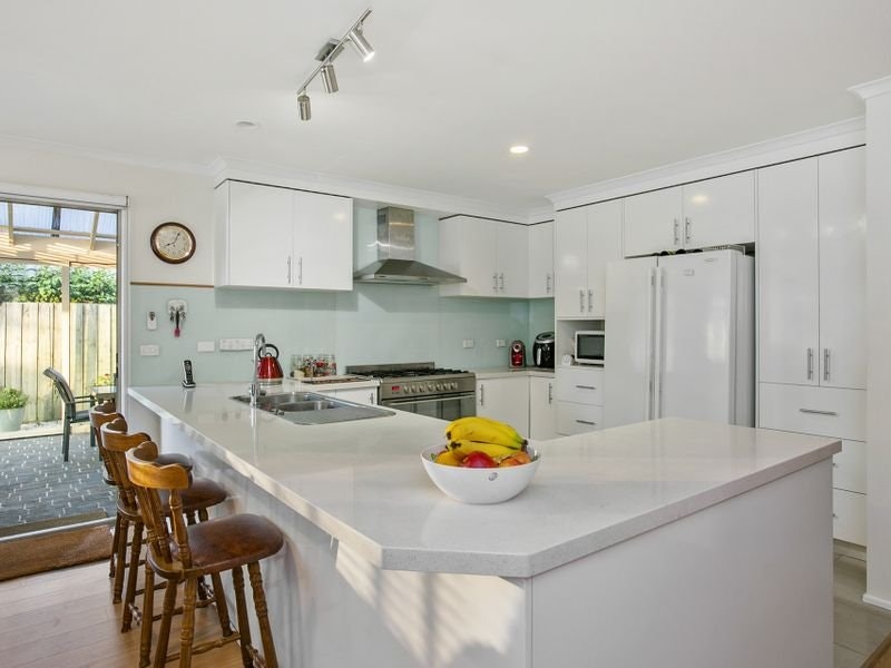 13 Emarald Close, Mornington, VIC