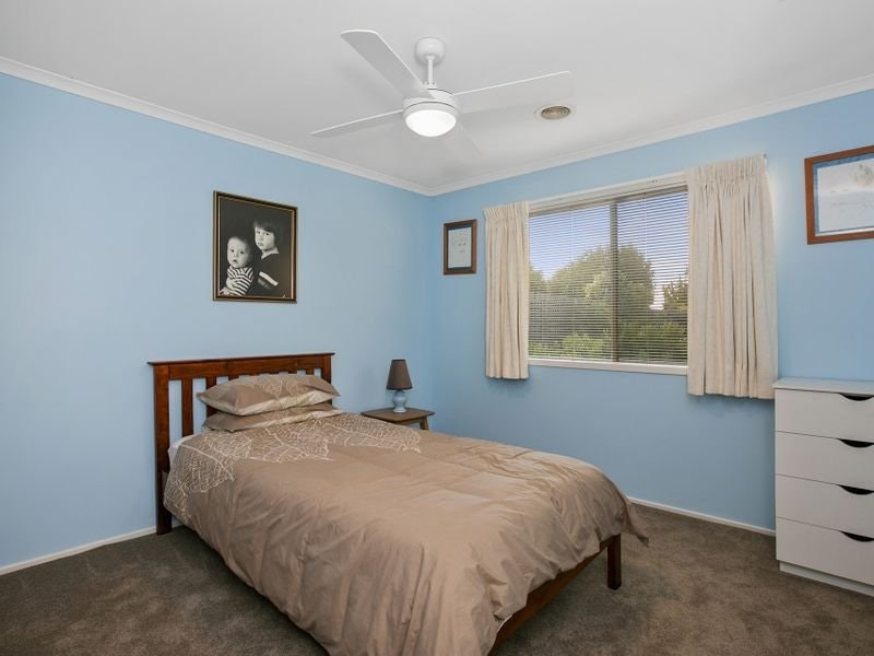 13 Emarald Close, Mornington, VIC