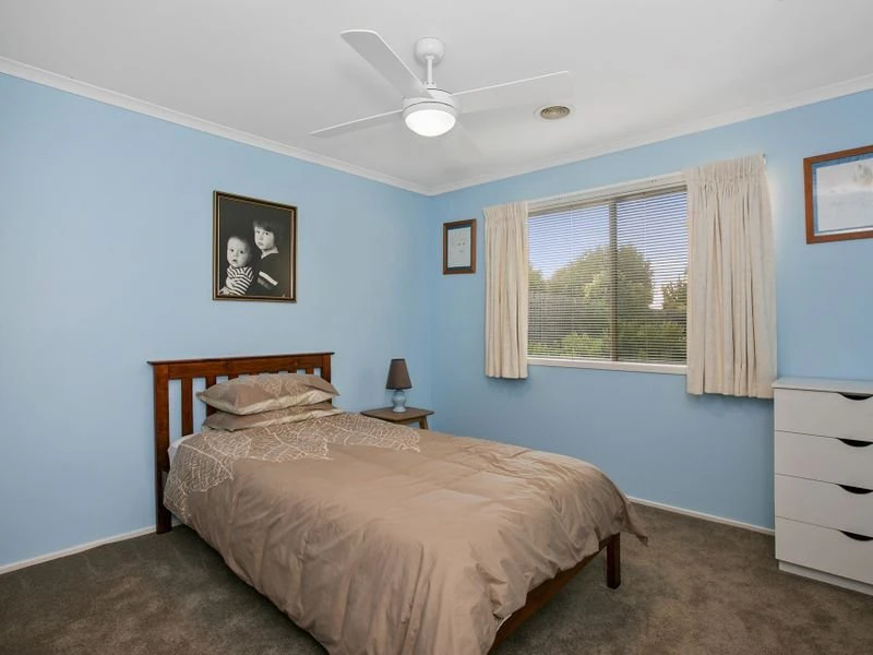 13 Emarald Close, Mornington, VIC