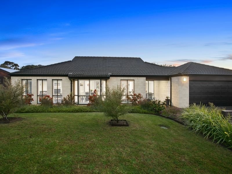 13 Whitsunday Court, Mount Martha, VIC