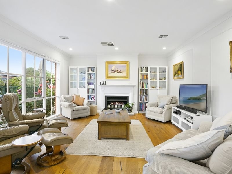 8 Boronia Court, Mount Martha, VIC