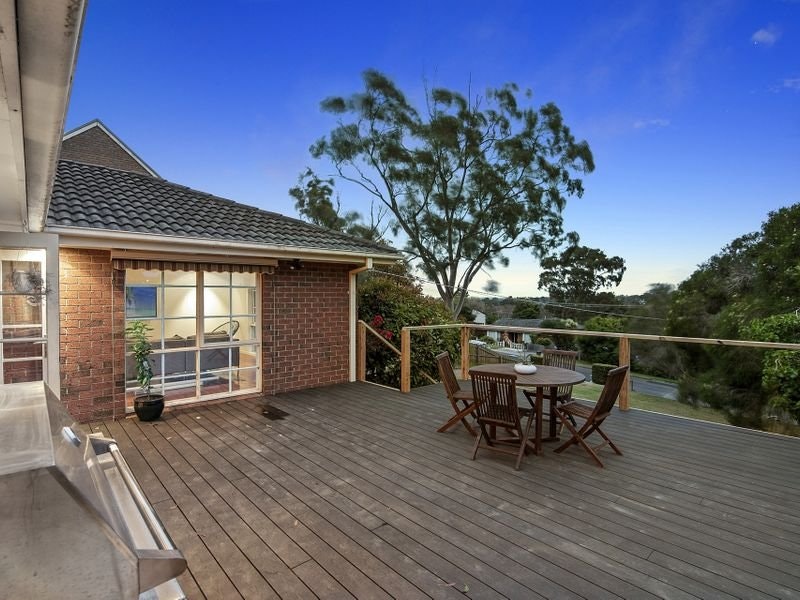 20 St Ives Grove, Mount Martha, VIC