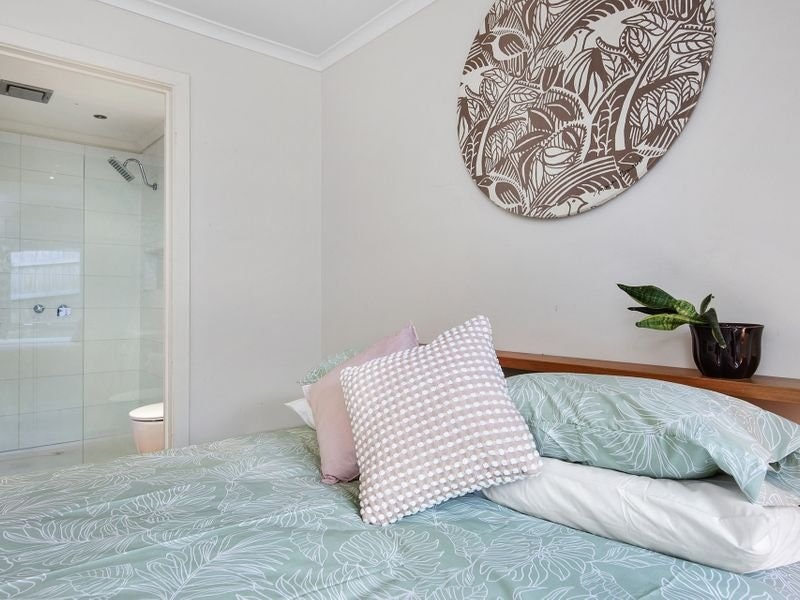 20 St Ives Grove, Mount Martha, VIC