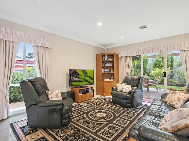 11 Balcombe Drive, Mount Martha, VIC