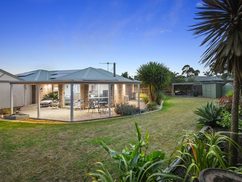 2 Aimee Court, Mornington, VIC