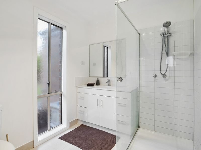 6 Santorini Court, Mount Martha, VIC