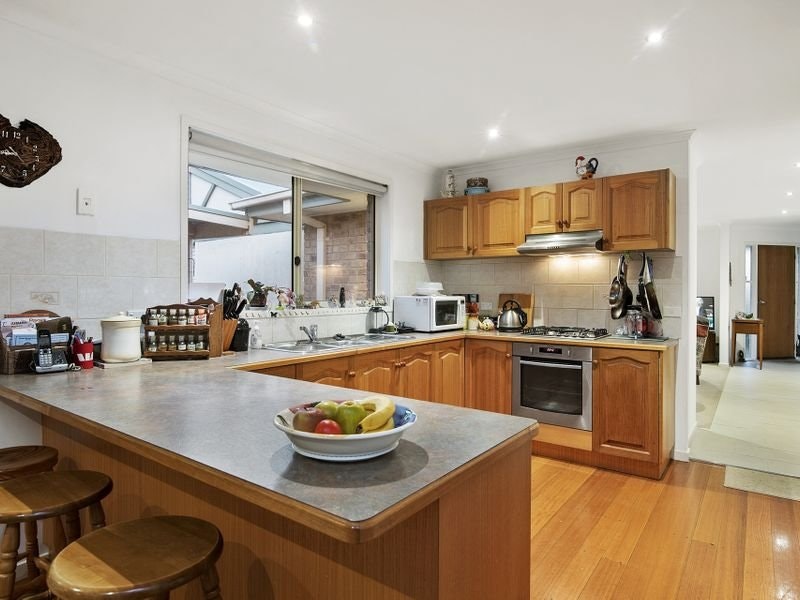 2 Aimee Court, Mornington, VIC