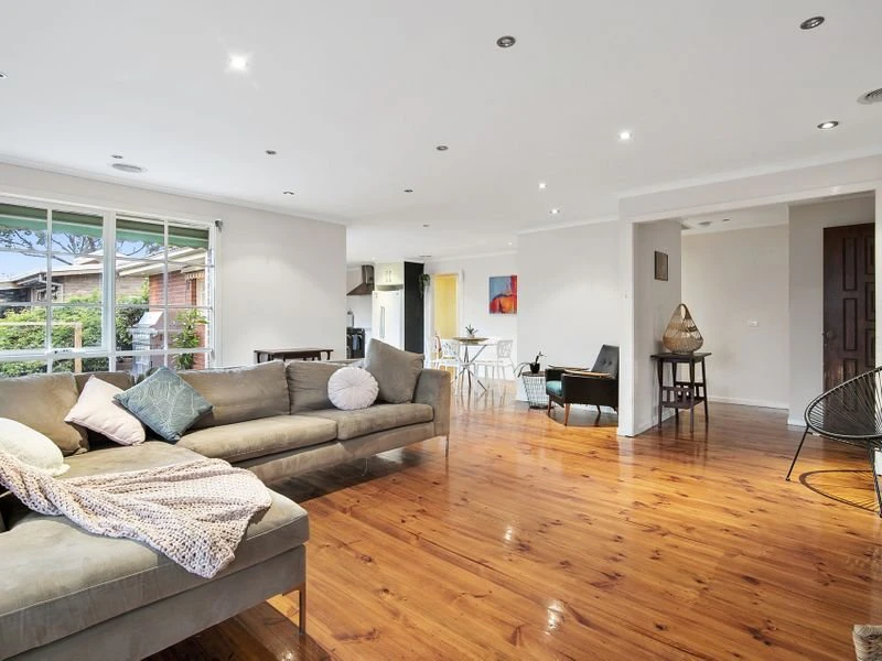 20 St Ives Grove, Mount Martha, VIC