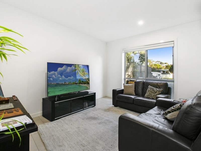 3/24 Woodvale Grove, Rosebud, VIC