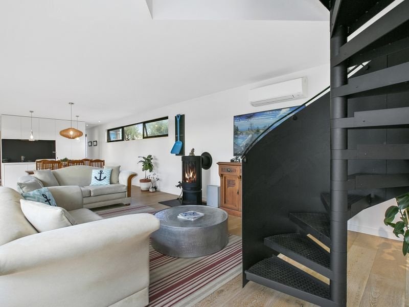 4 Jeannine Court, Mount Martha, VIC