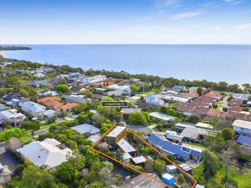 4 Jeannine Court, Mount Martha, VIC