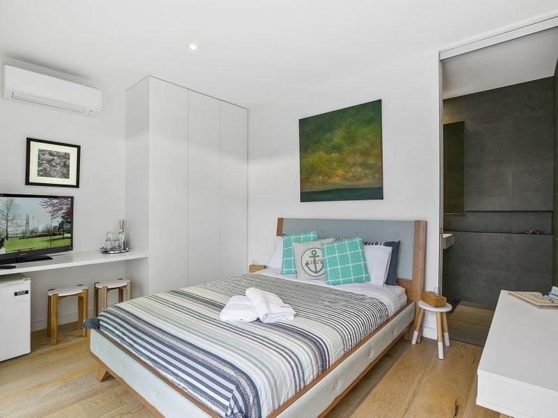 4 Jeannine Court, Mount Martha, VIC