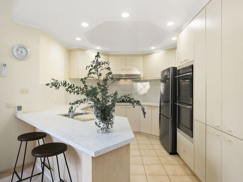 10 Jacaranda Crescent, Mornington, VIC