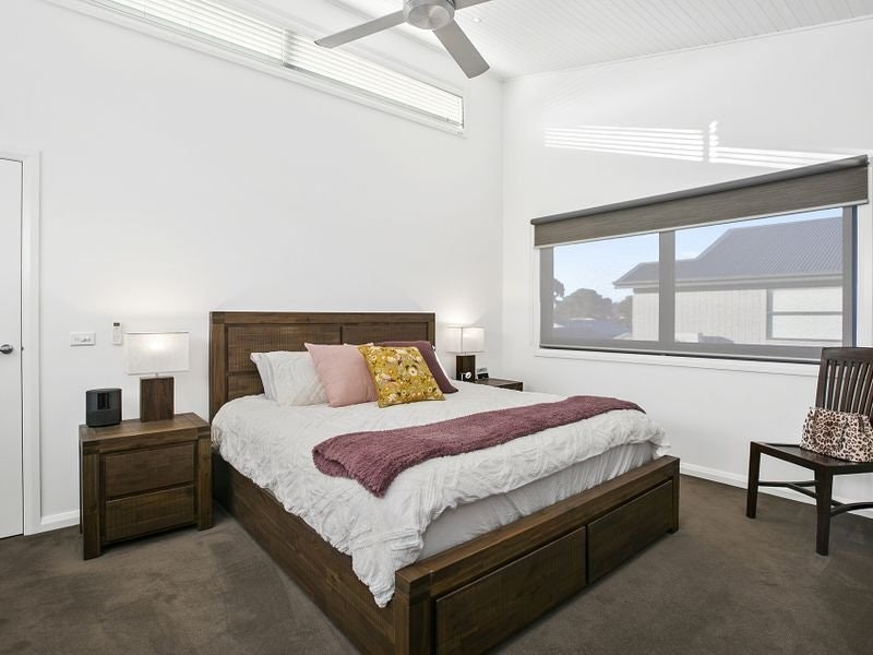 2/0 Adelaide Street, Mornington, VIC