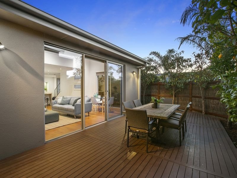 2/0 Adelaide Street, Mornington, VIC