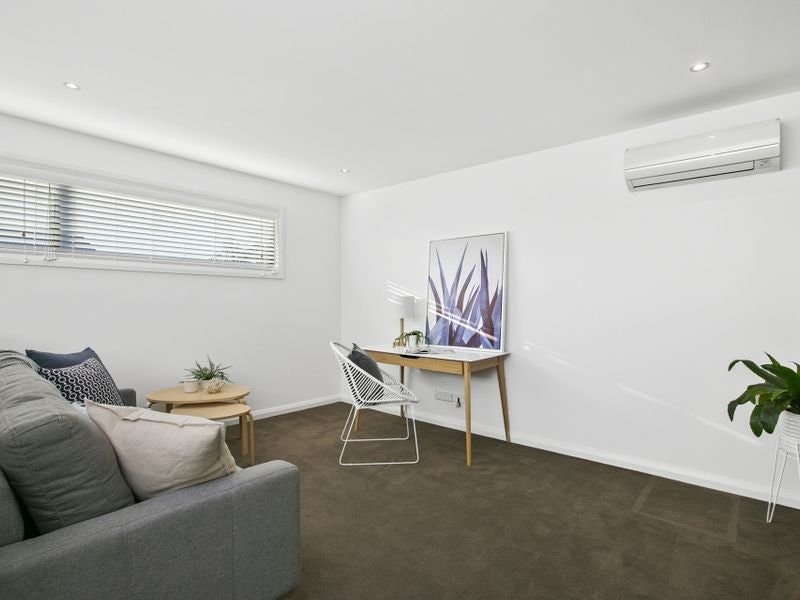 2/0 Adelaide Street, Mornington, VIC