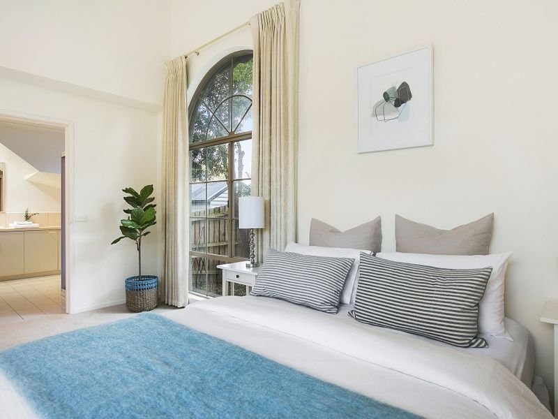 10 Jacaranda Crescent, Mornington, VIC