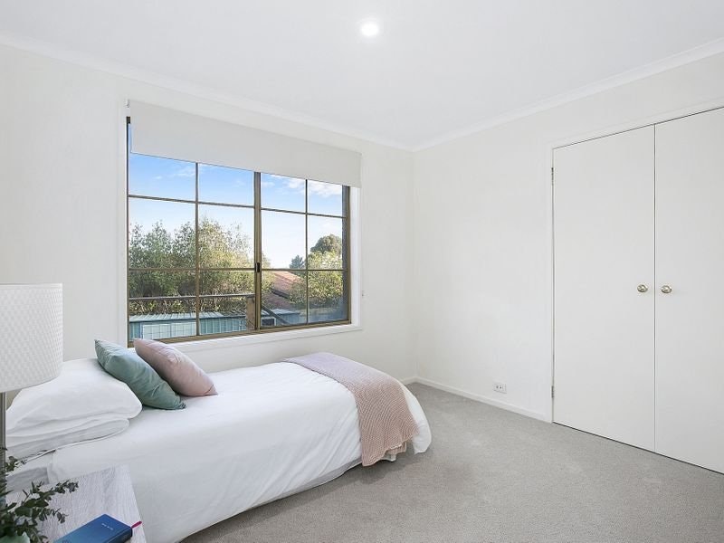 10 Jacaranda Crescent, Mornington, VIC