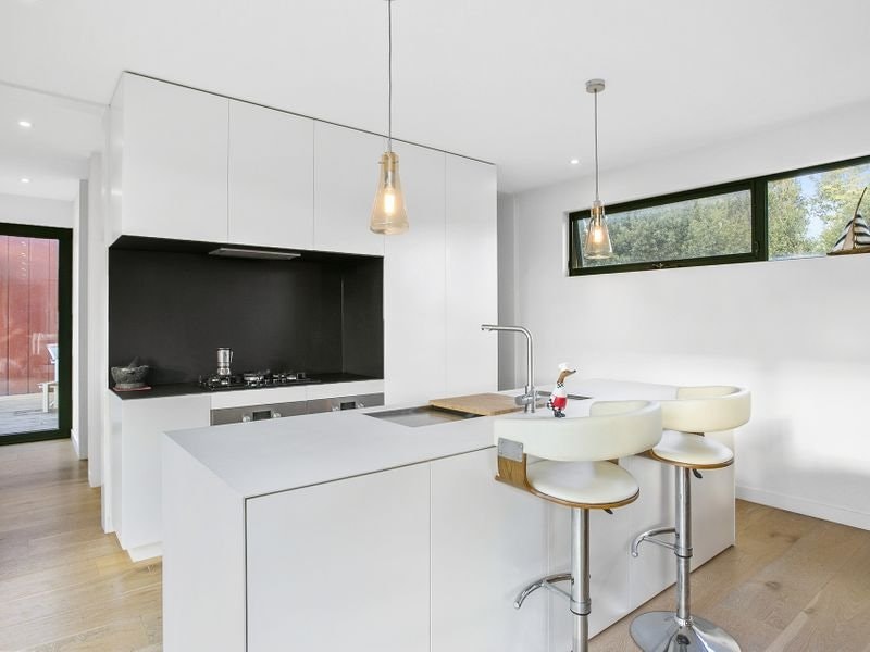 4 Jeannine Court, Mount Martha, VIC