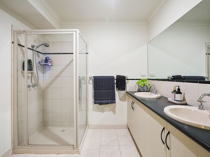 32 Sherwood Avenue, Rosebud, VIC