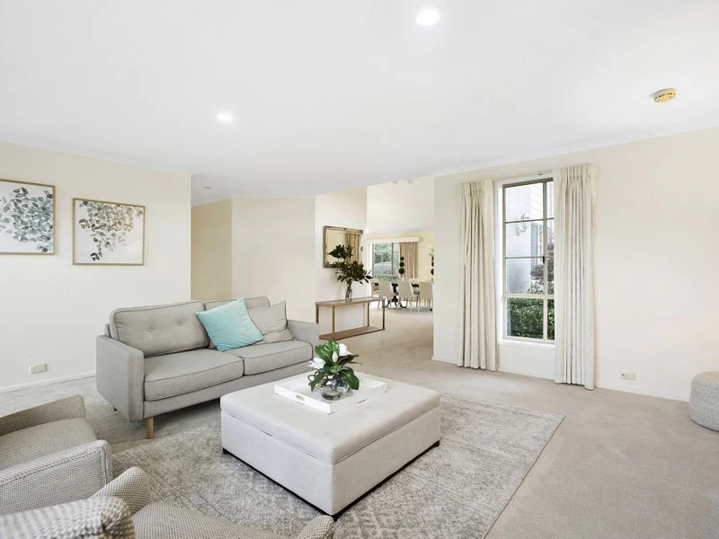 10 Jacaranda Crescent, Mornington, VIC