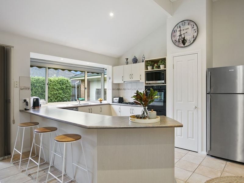 32 Sherwood Avenue, Rosebud, VIC