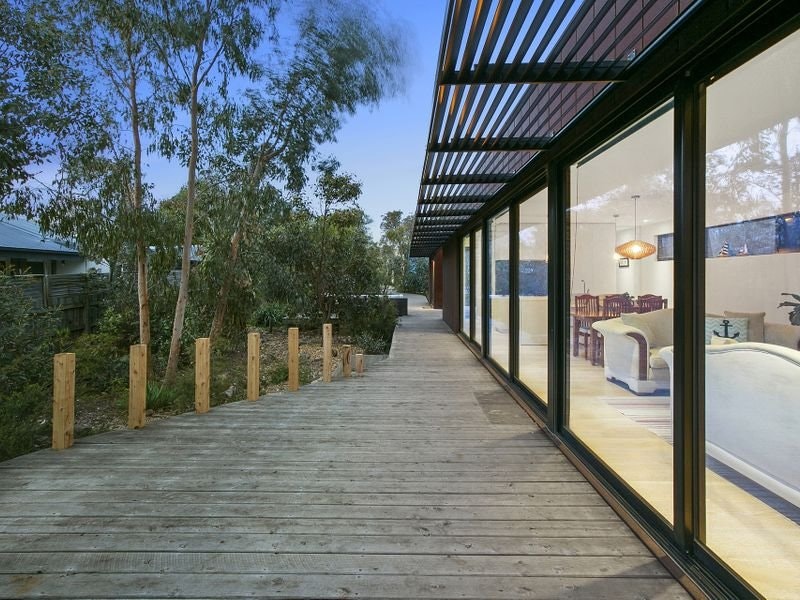 4 Jeannine Court, Mount Martha, VIC