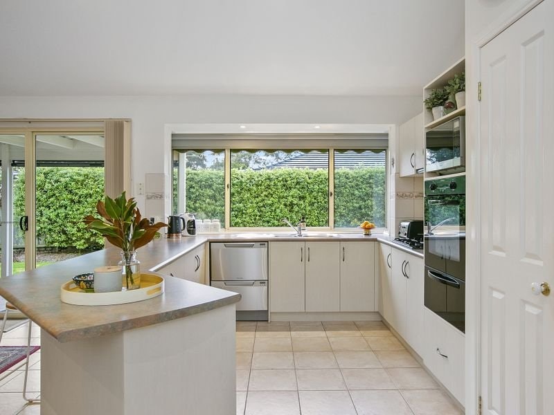 32 Sherwood Avenue, Rosebud, VIC