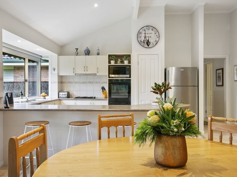 32 Sherwood Avenue, Rosebud, VIC