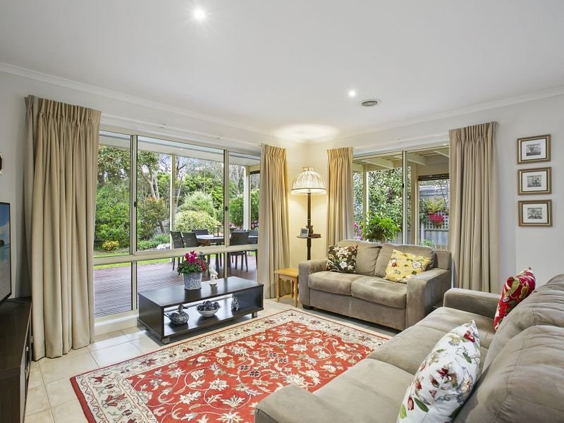 32 Sherwood Avenue, Rosebud, VIC