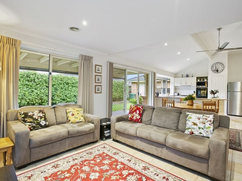 32 Sherwood Avenue, Rosebud, VIC