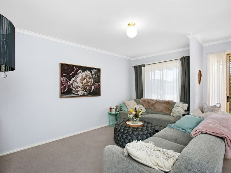 12 Charles Farrer Court, Mornington, VIC